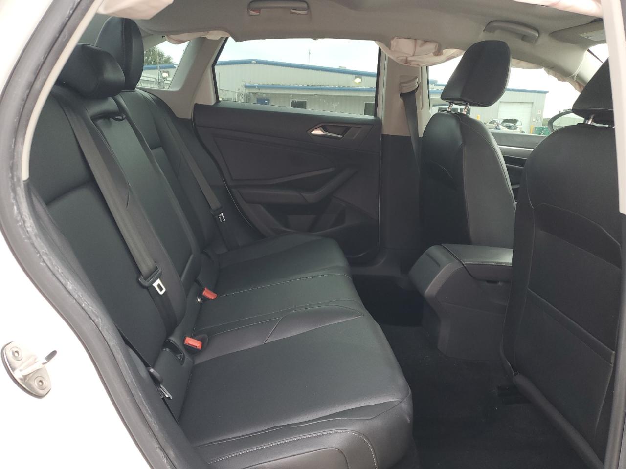 2019 Volkswagen Jetta - Image 11