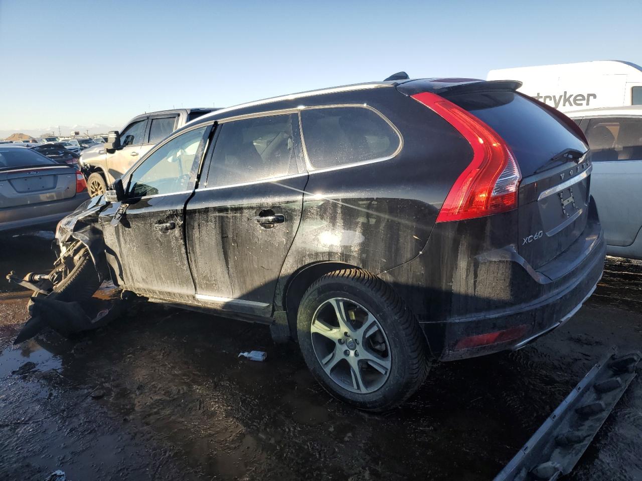 2015 Volvo XC60 - Image 2