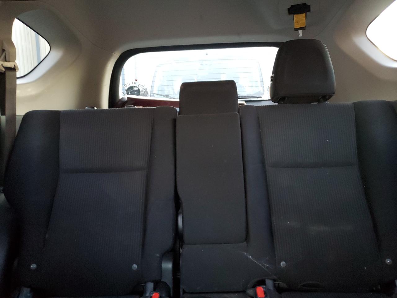 2016 Toyota RAV 4 - Image 10