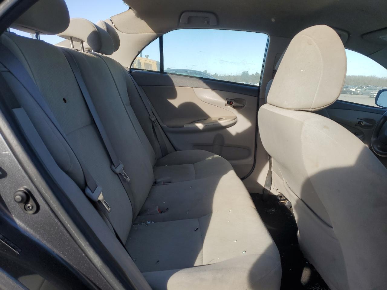 2010 Toyota Corolla - Image 10