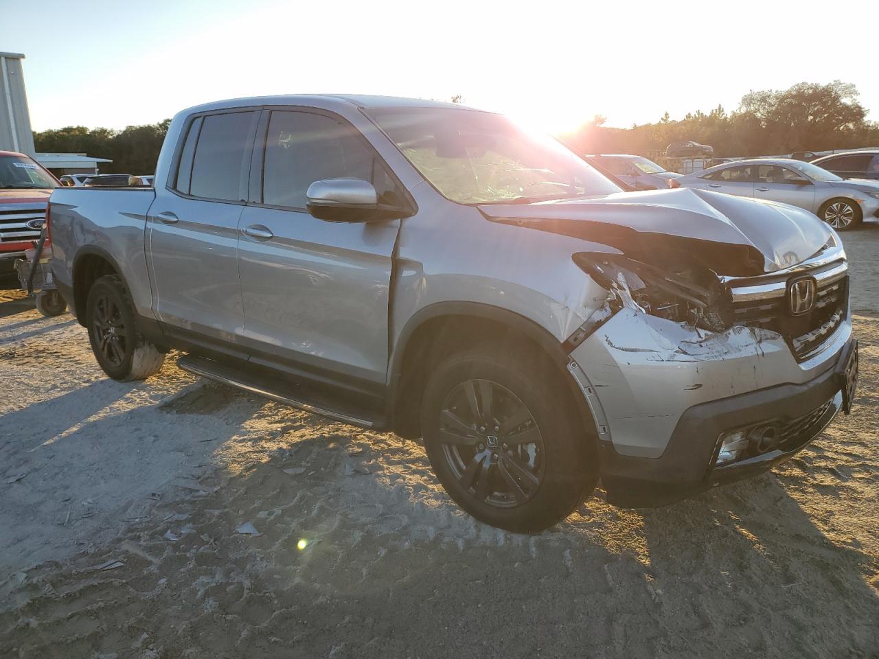 2020 Honda Ridgeline - Image 4