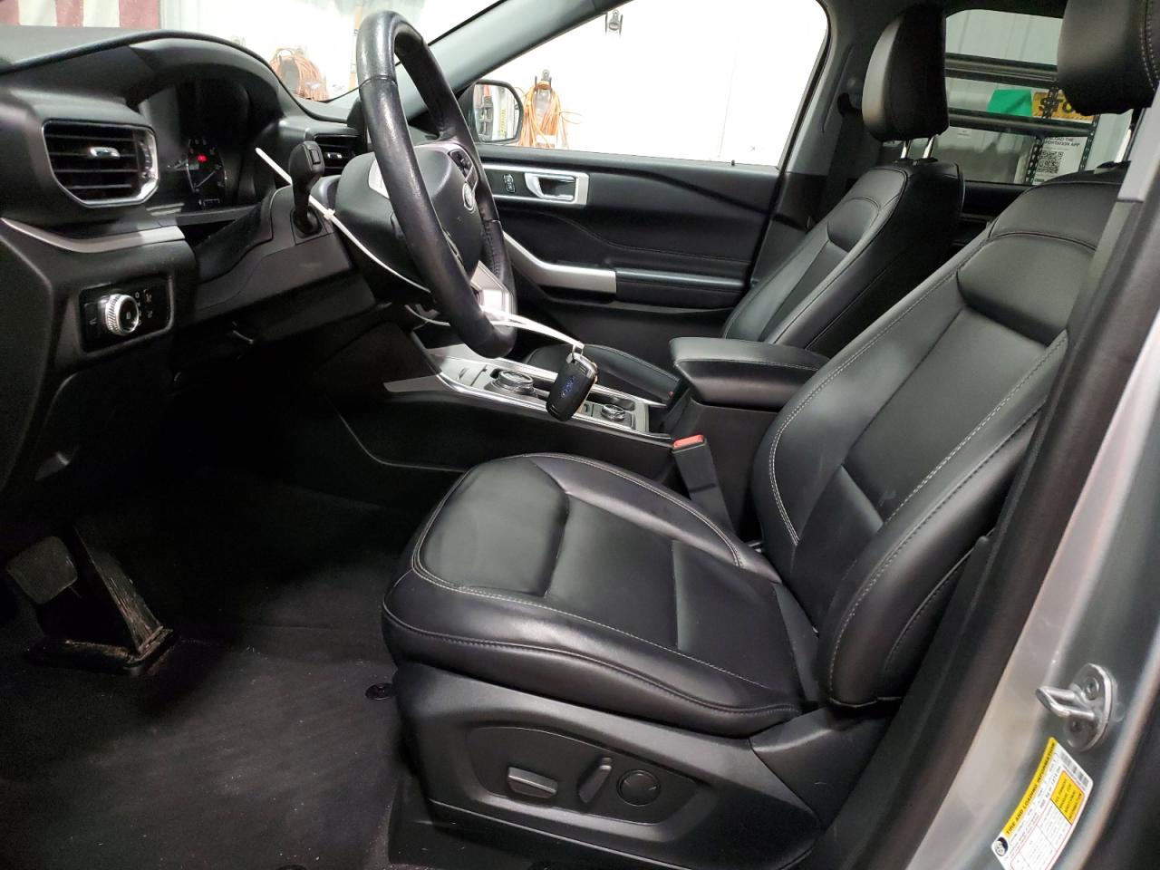 2023 Ford Explorer - Image 7