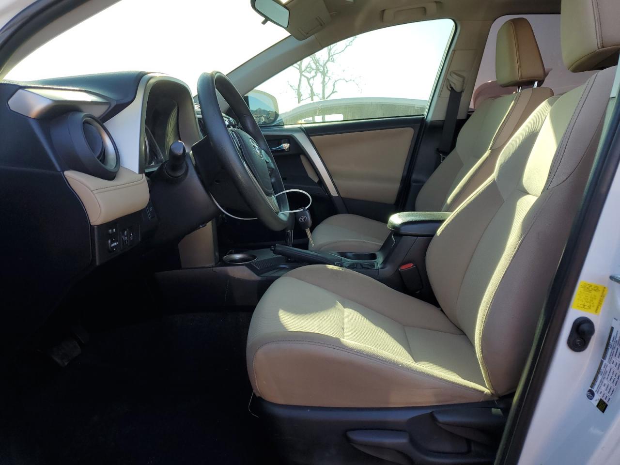 2015 Toyota RAV 4 - Image 7