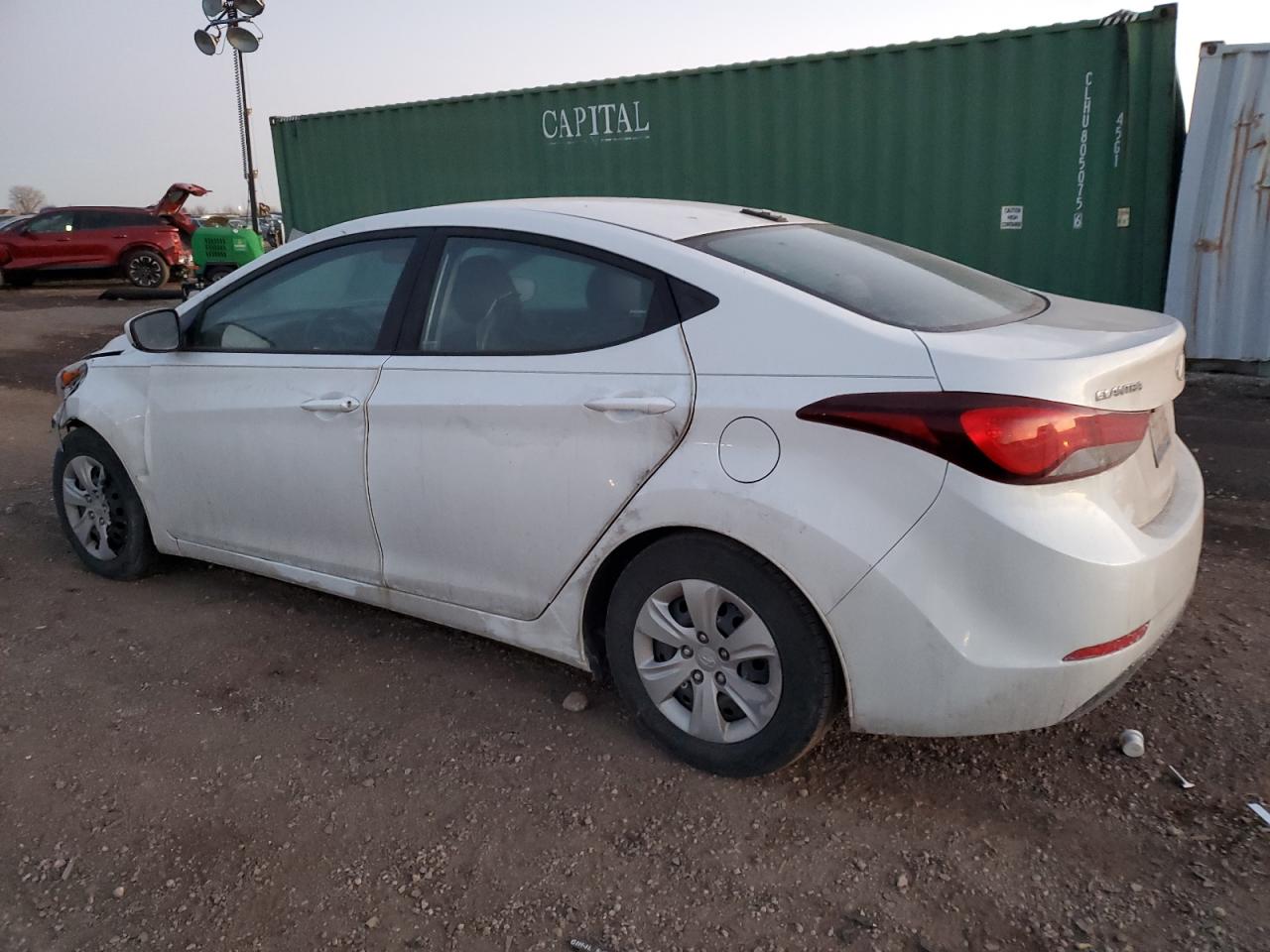 2016 Hyundai Elantra - Image 2