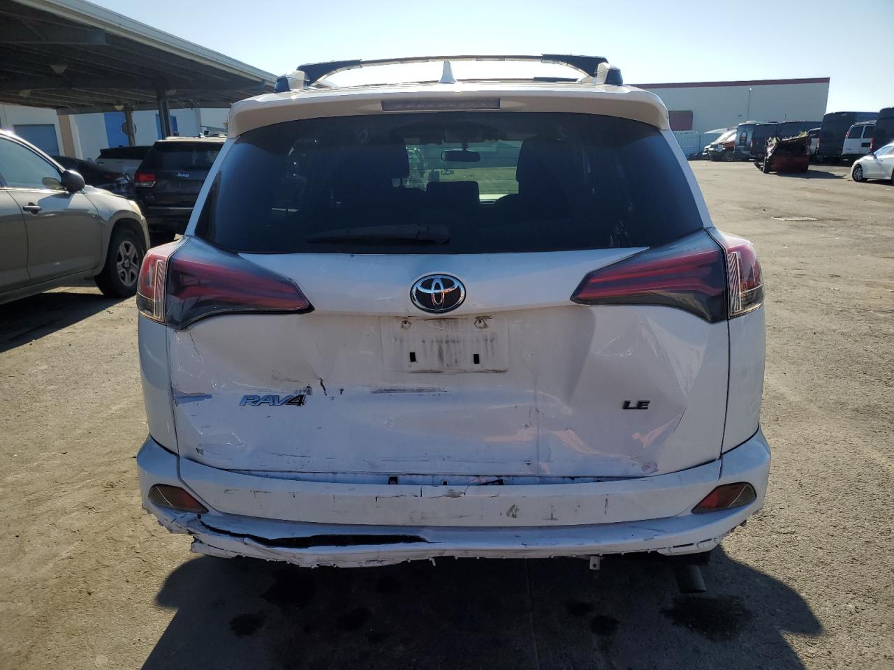 2016 Toyota RAV 4 - Image 6