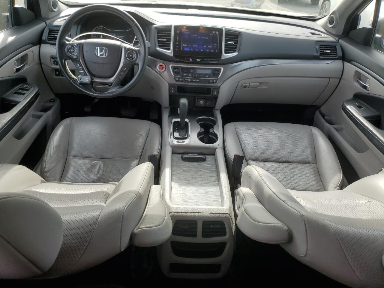 2018 Honda Ridgeline - Image 8
