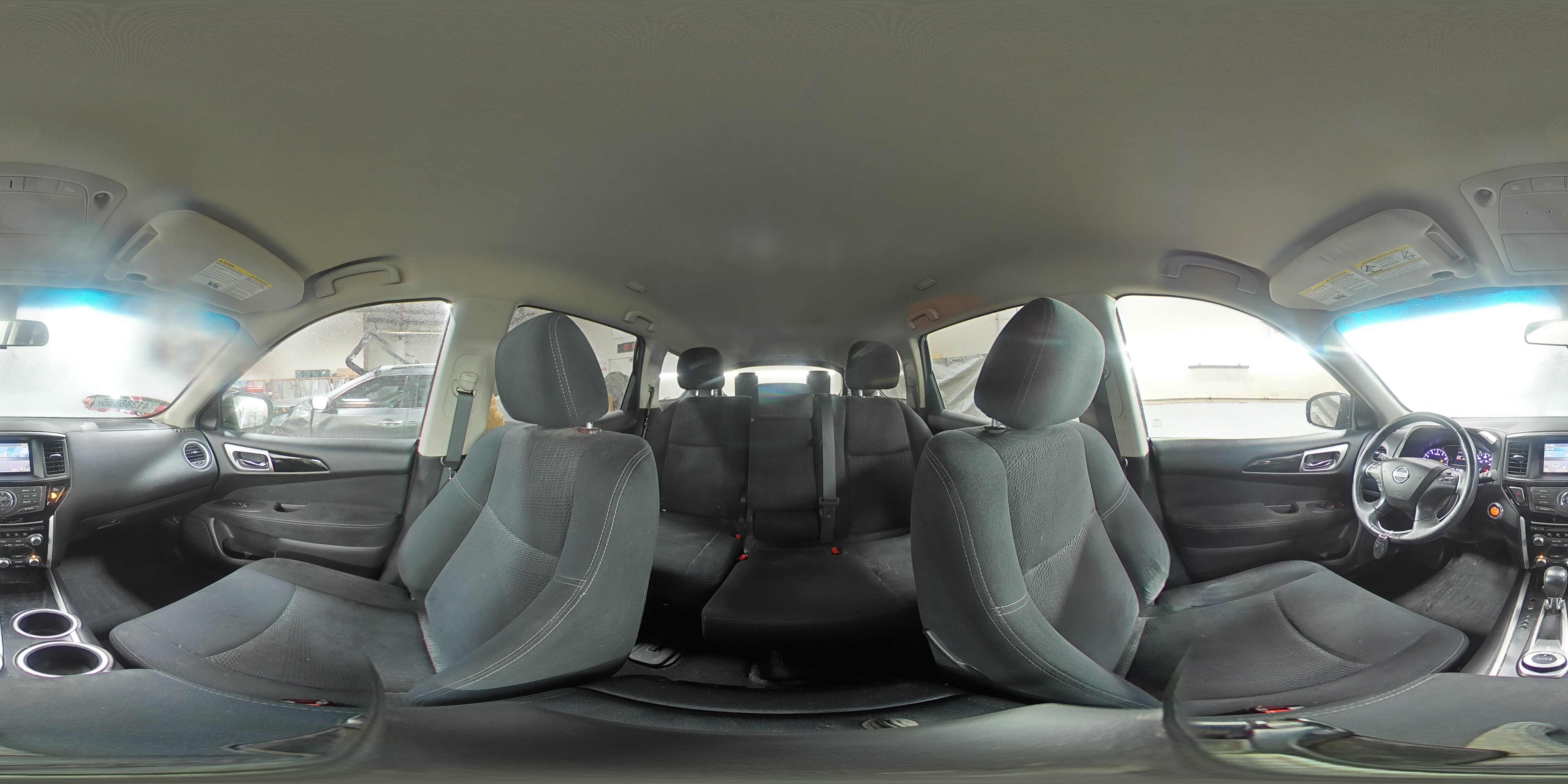 2013 Nissan Pathfinder - Image 16
