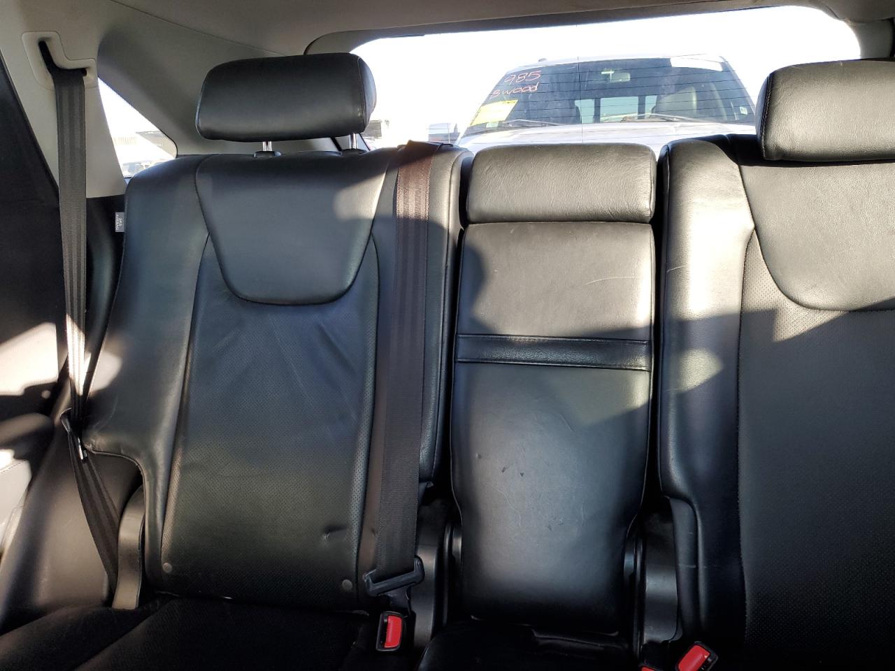 2010 Lexus RX - Image 10