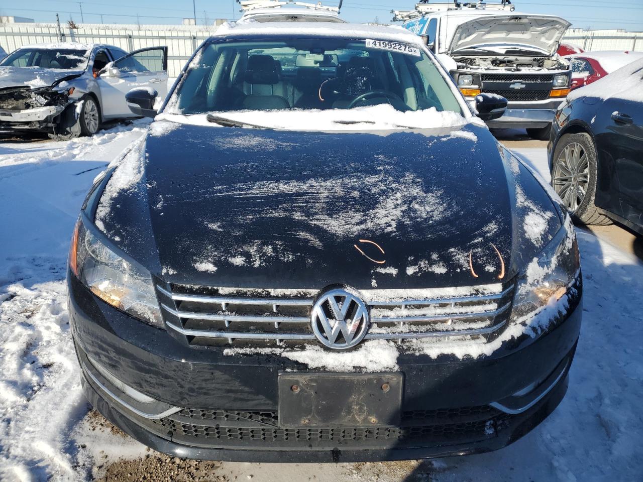 2015 Volkswagen Passat - Image 5