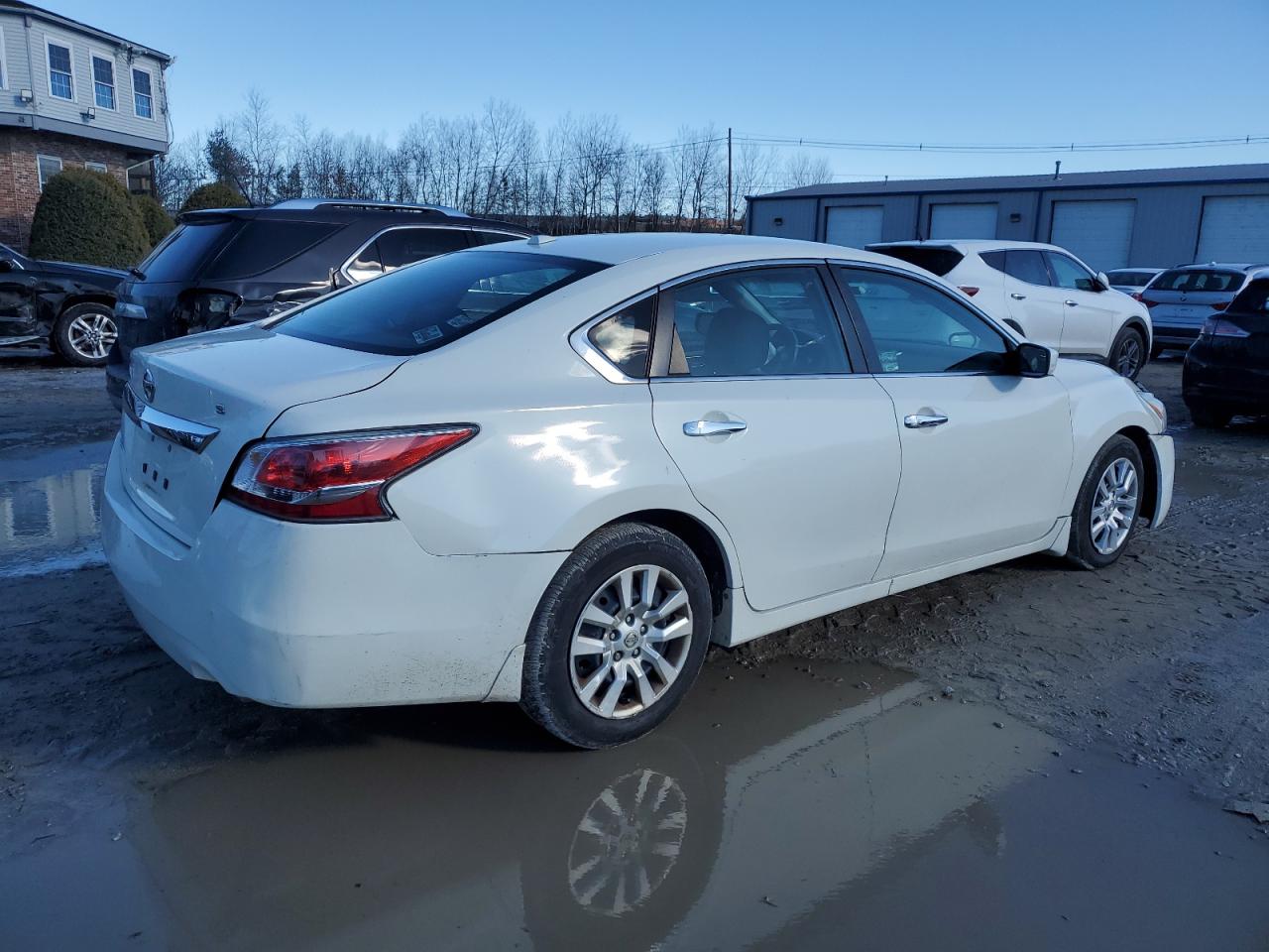 2015 Nissan Altima - Image 3