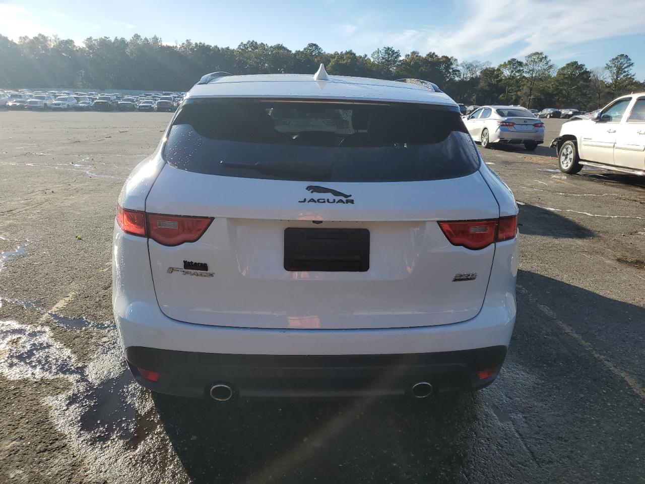 2017 Jaguar F-Pace - Image 6