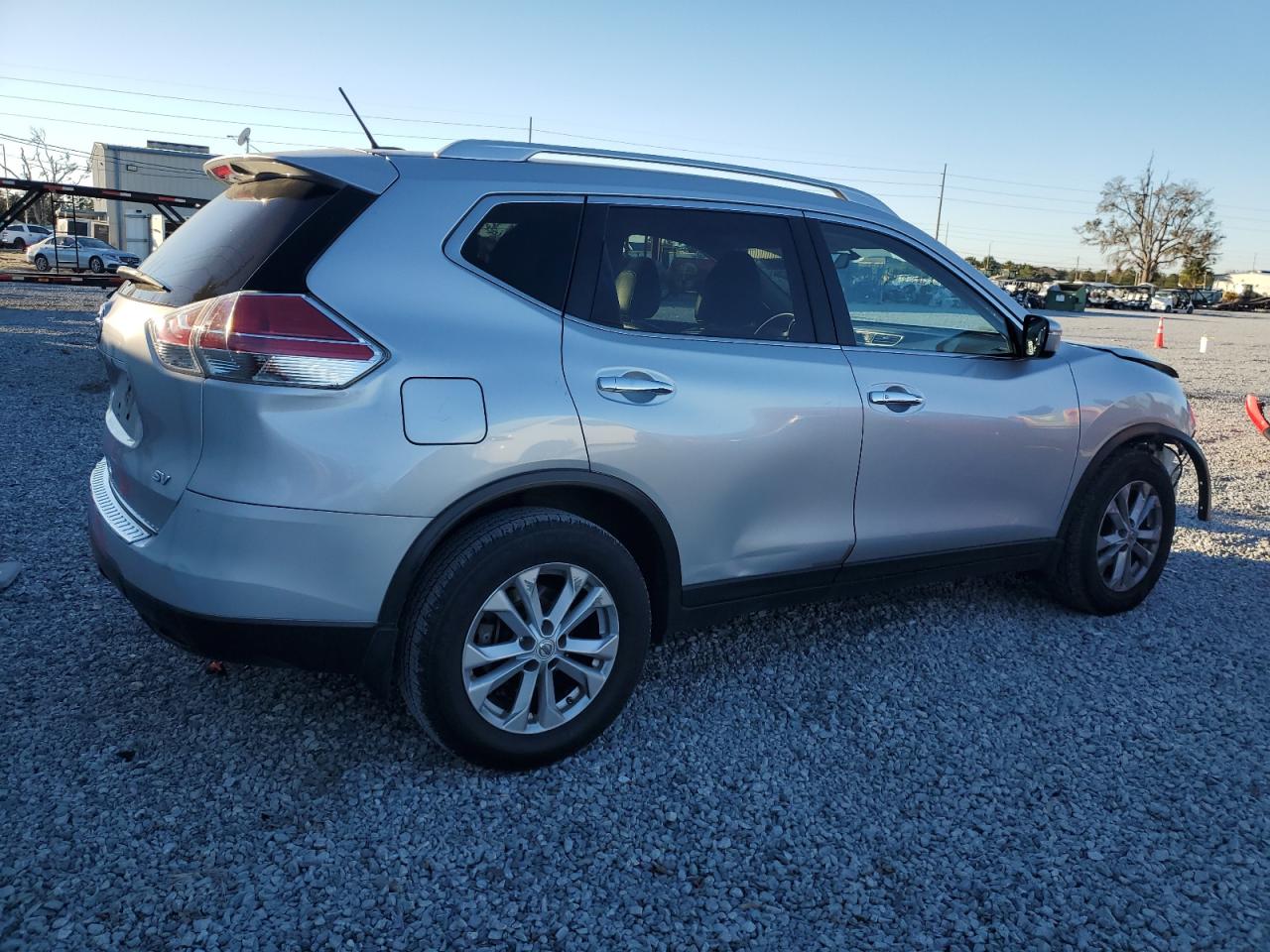 VIN KNMAT2MT1FP552599 2015 NISSAN ROGUE no.3