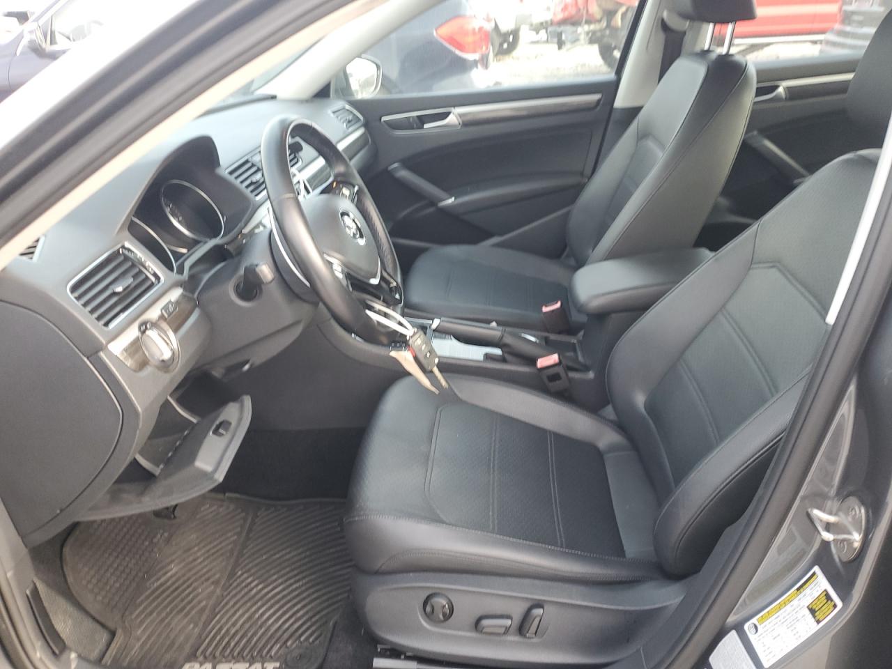 2016 Volkswagen Passat - Image 7