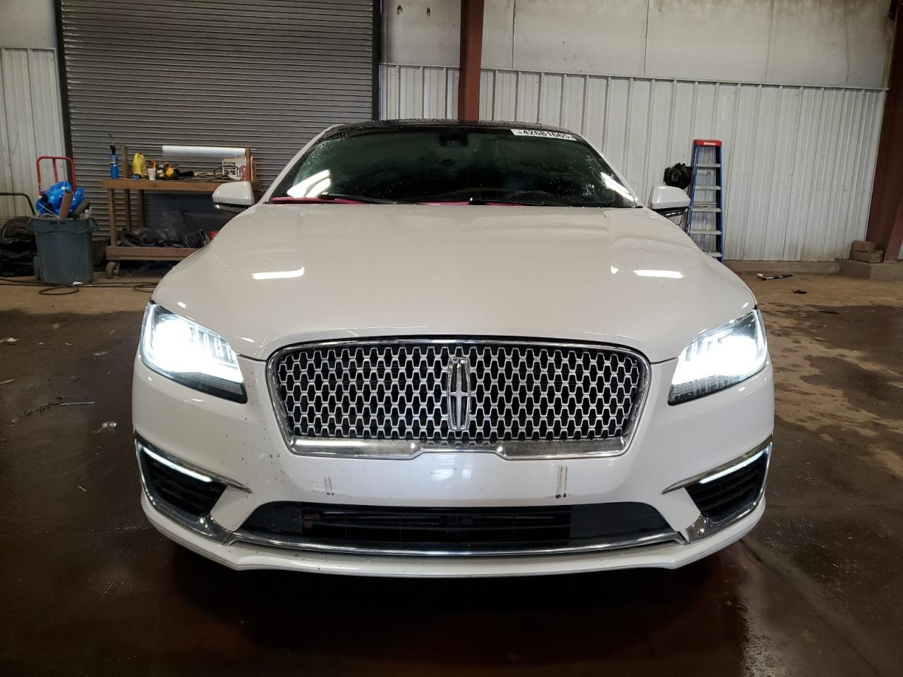 2017 Lincoln MKZ - Image 5