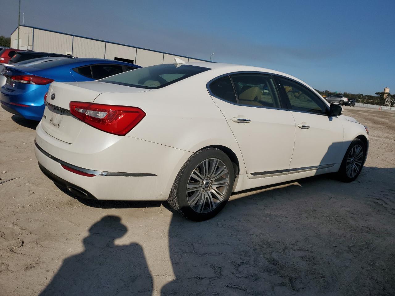 2016 Kia Cadenza - Image 3