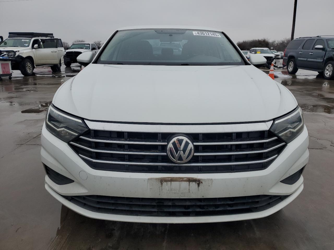 2019 Volkswagen Jetta - Image 5