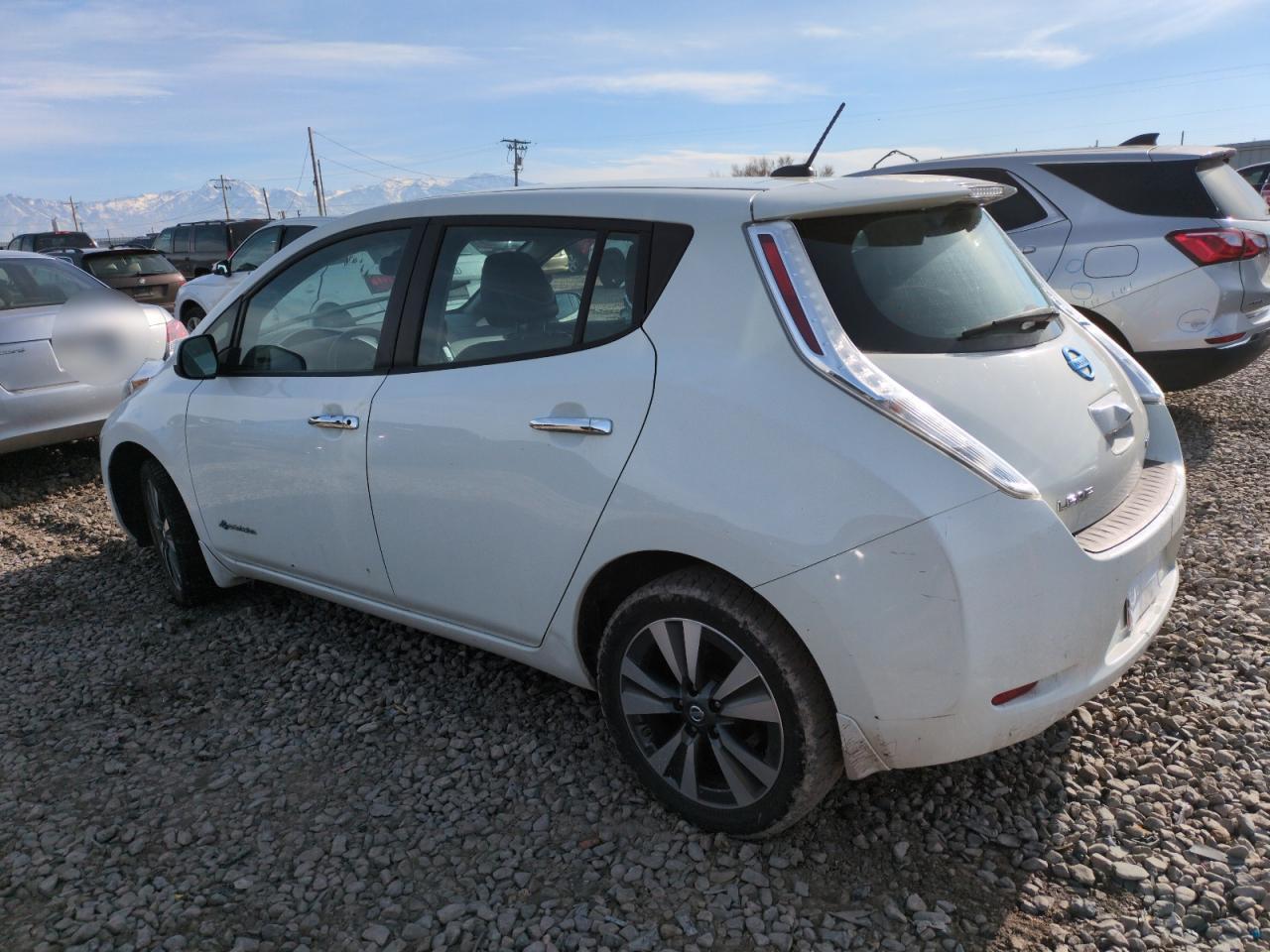 2017 Nissan Leaf - Image 2