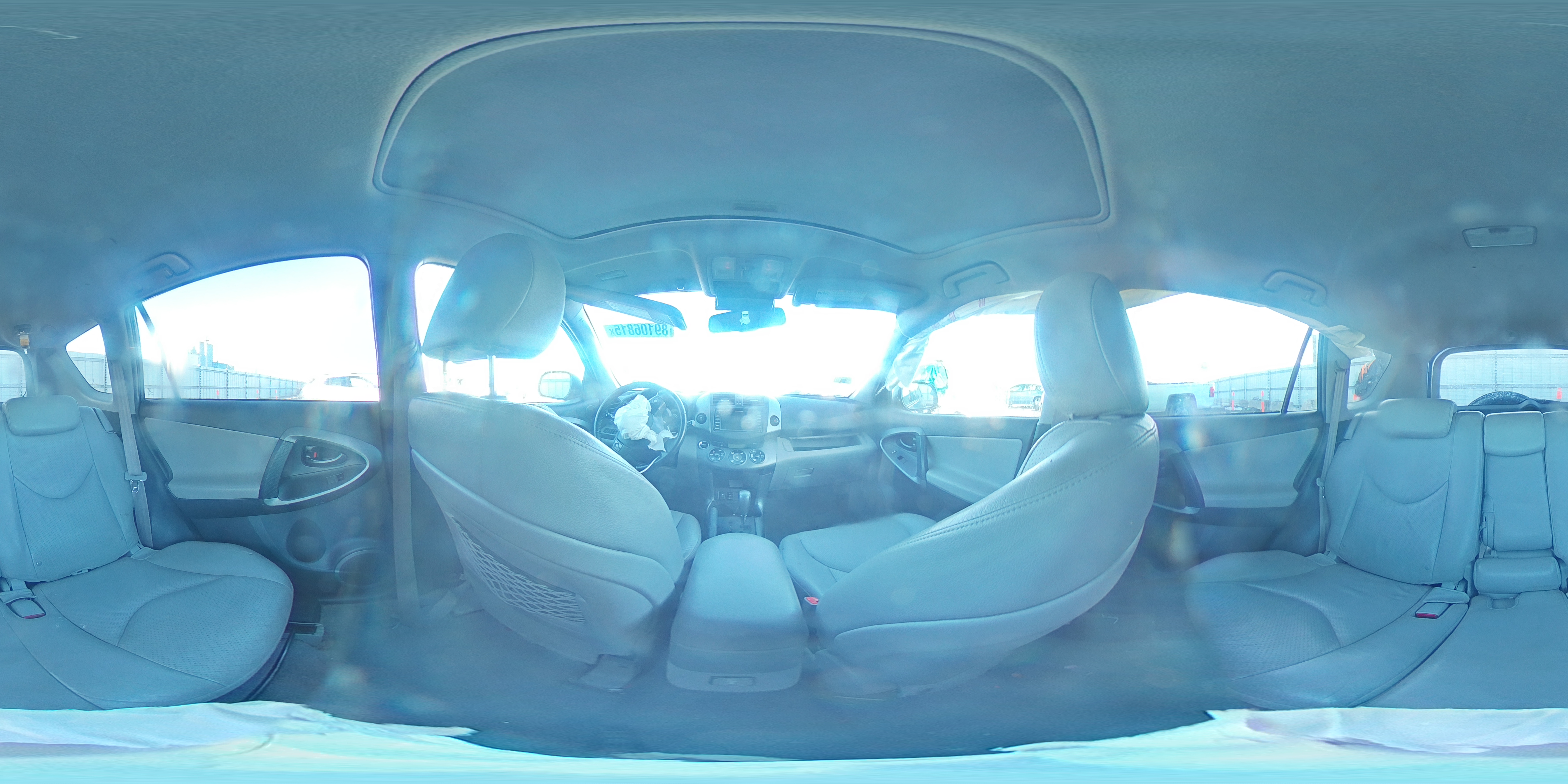 2010 Toyota RAV 4 - Image 13