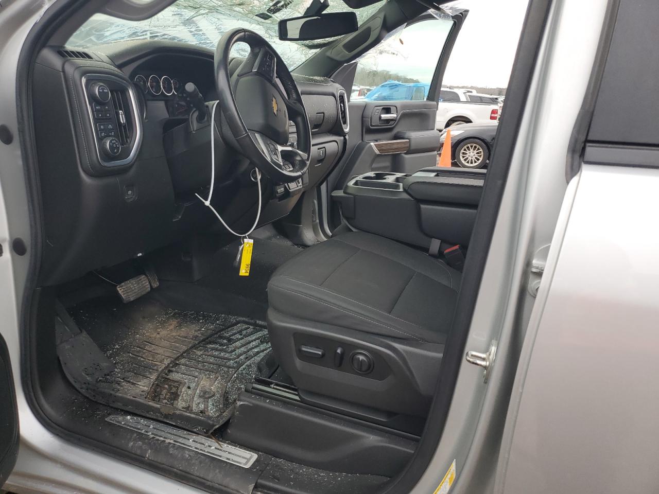 2021 Chevrolet Silverado - Image 7