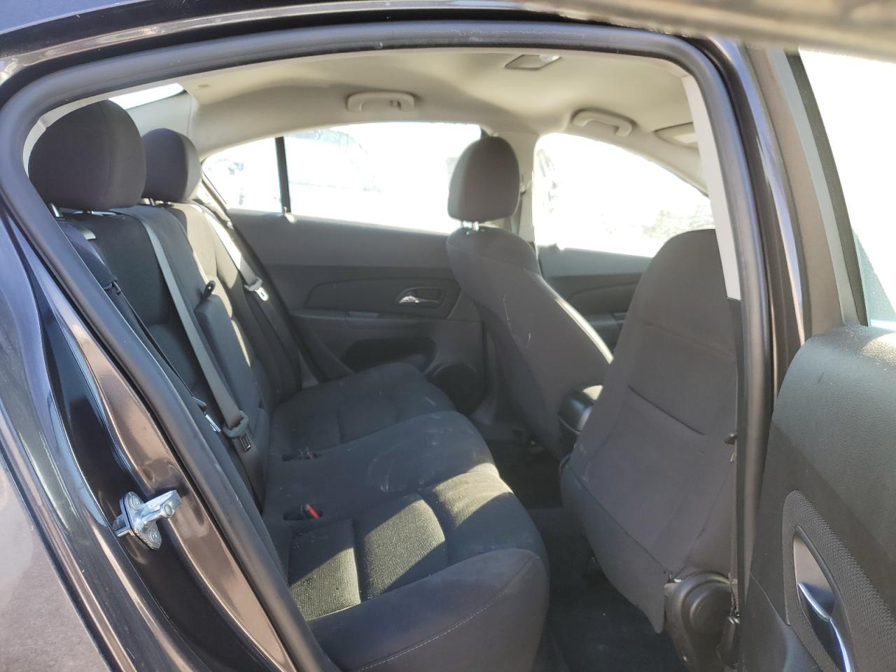 2014 Chevrolet Cruze - Image 10