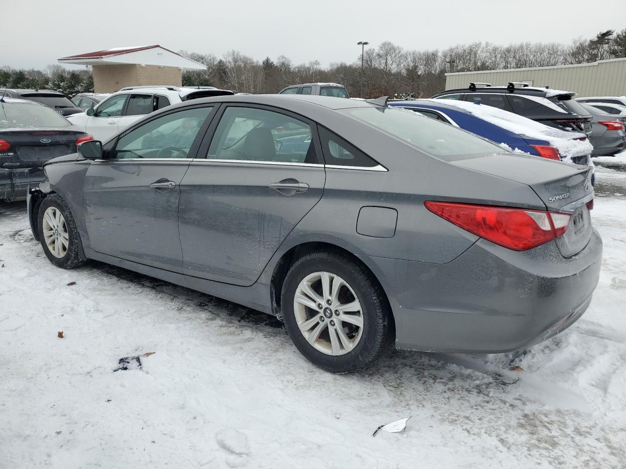 2013 Hyundai Sonata - Image 2