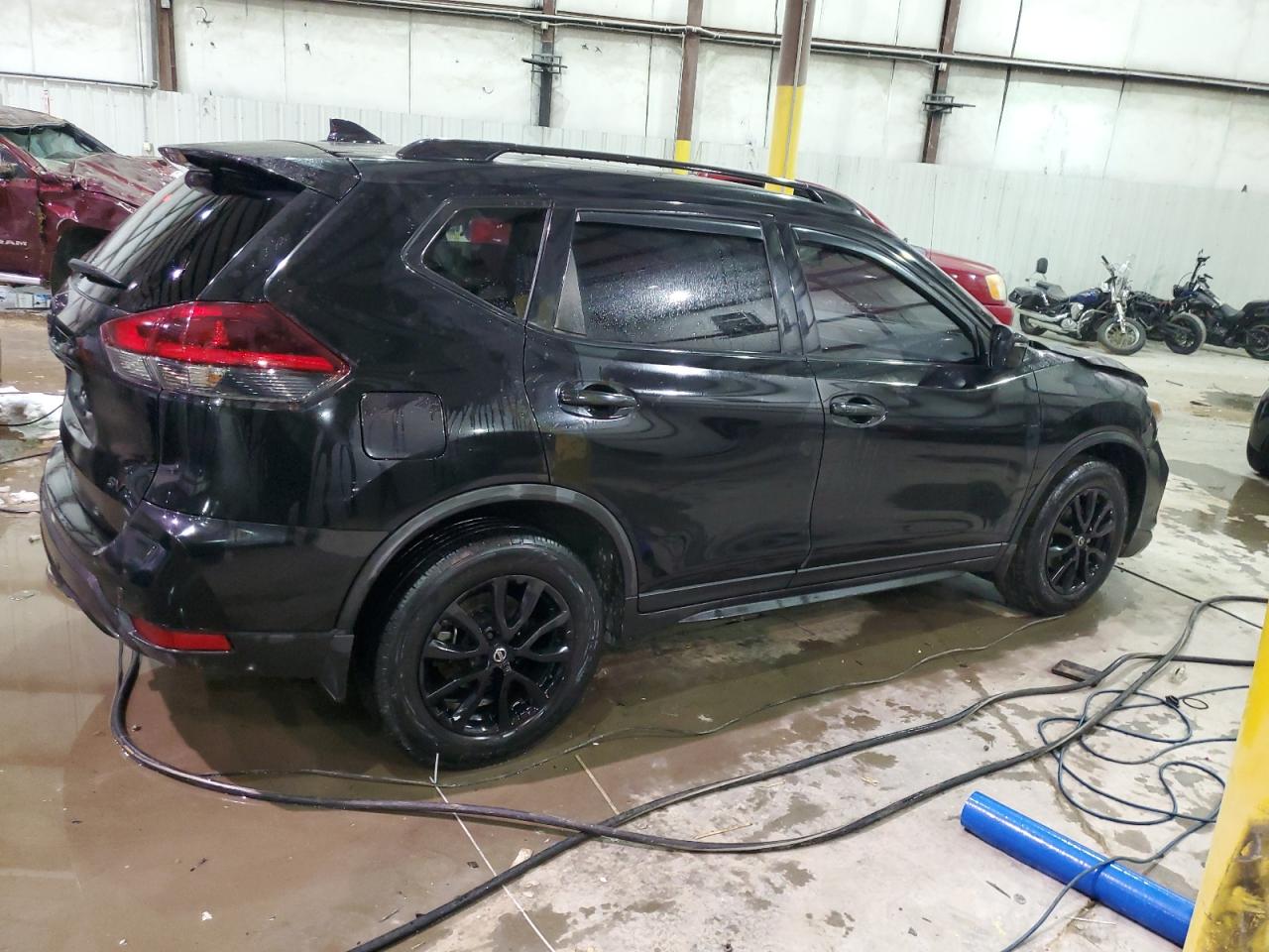 2019 Nissan Rogue - Image 3