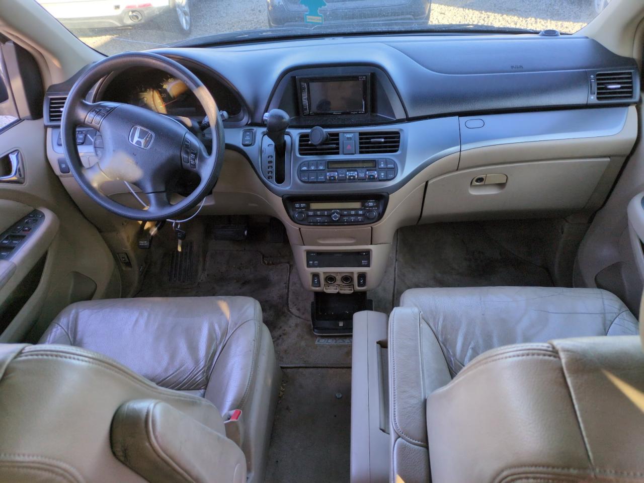 2005 Honda Odyssey - Image 8
