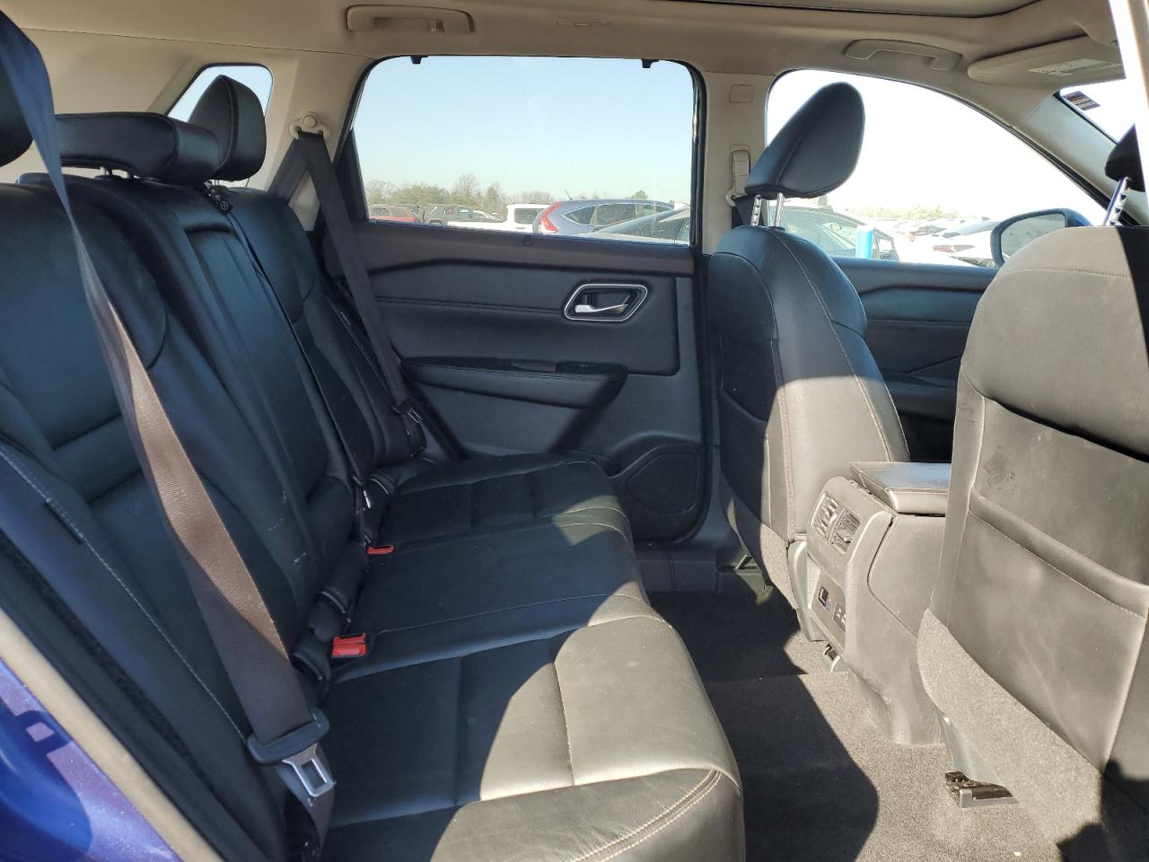 2021 Nissan Rogue - Image 11