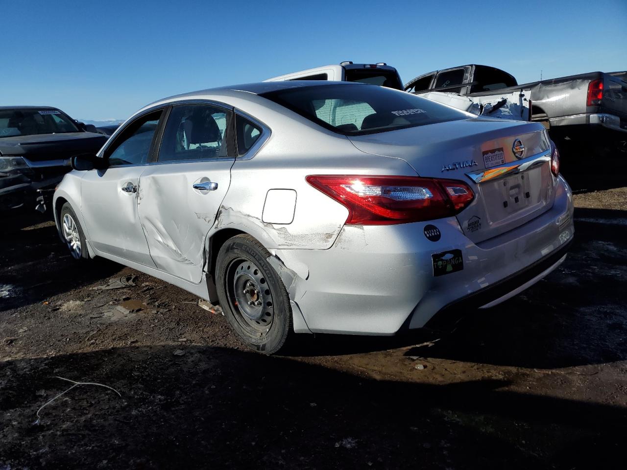 2016 Nissan Altima - Image 2