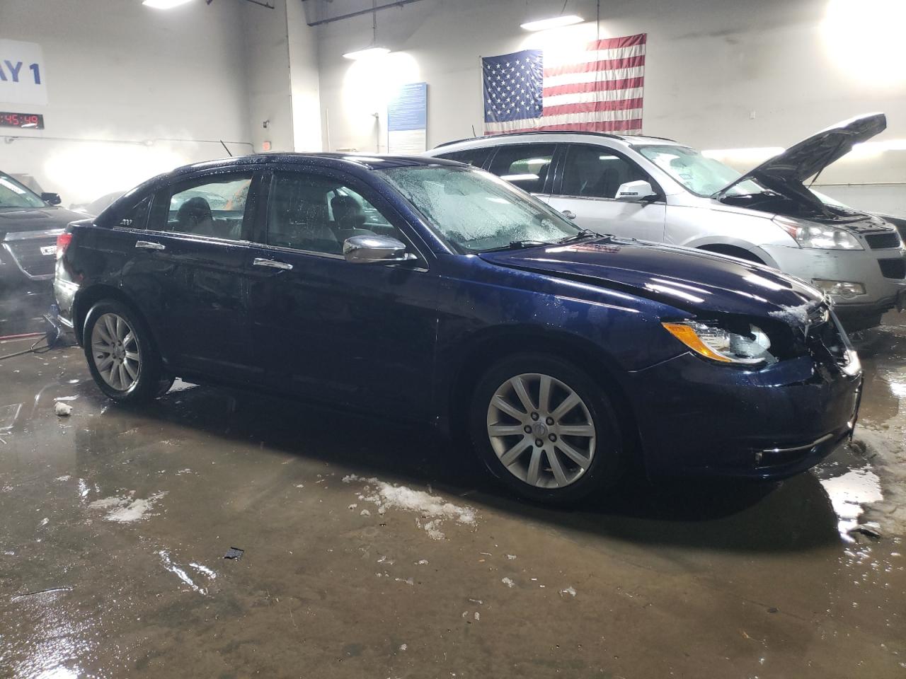 2014 Chrysler 200 - Image 4