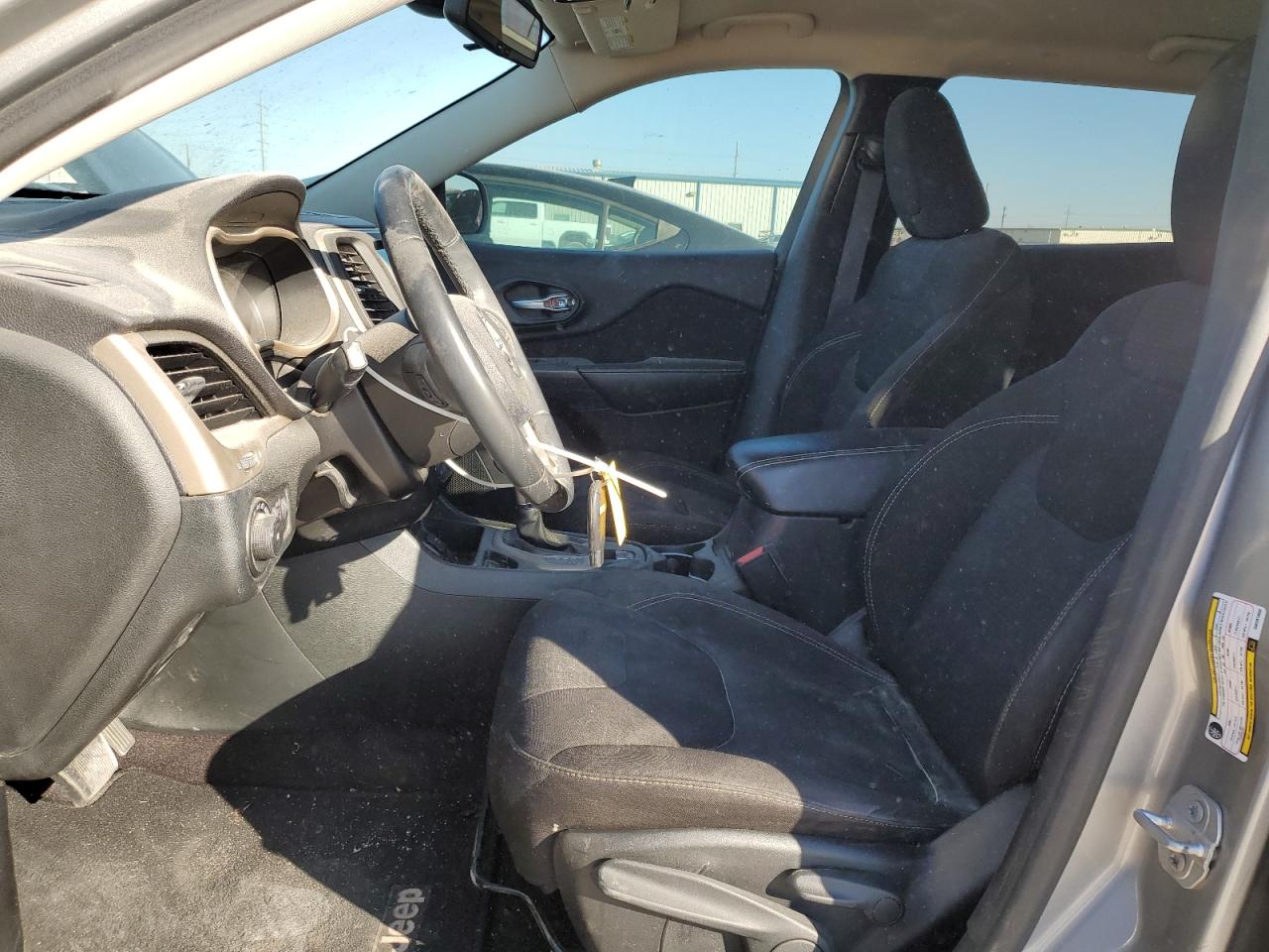2016 Jeep Grand Cherokee - Image 7