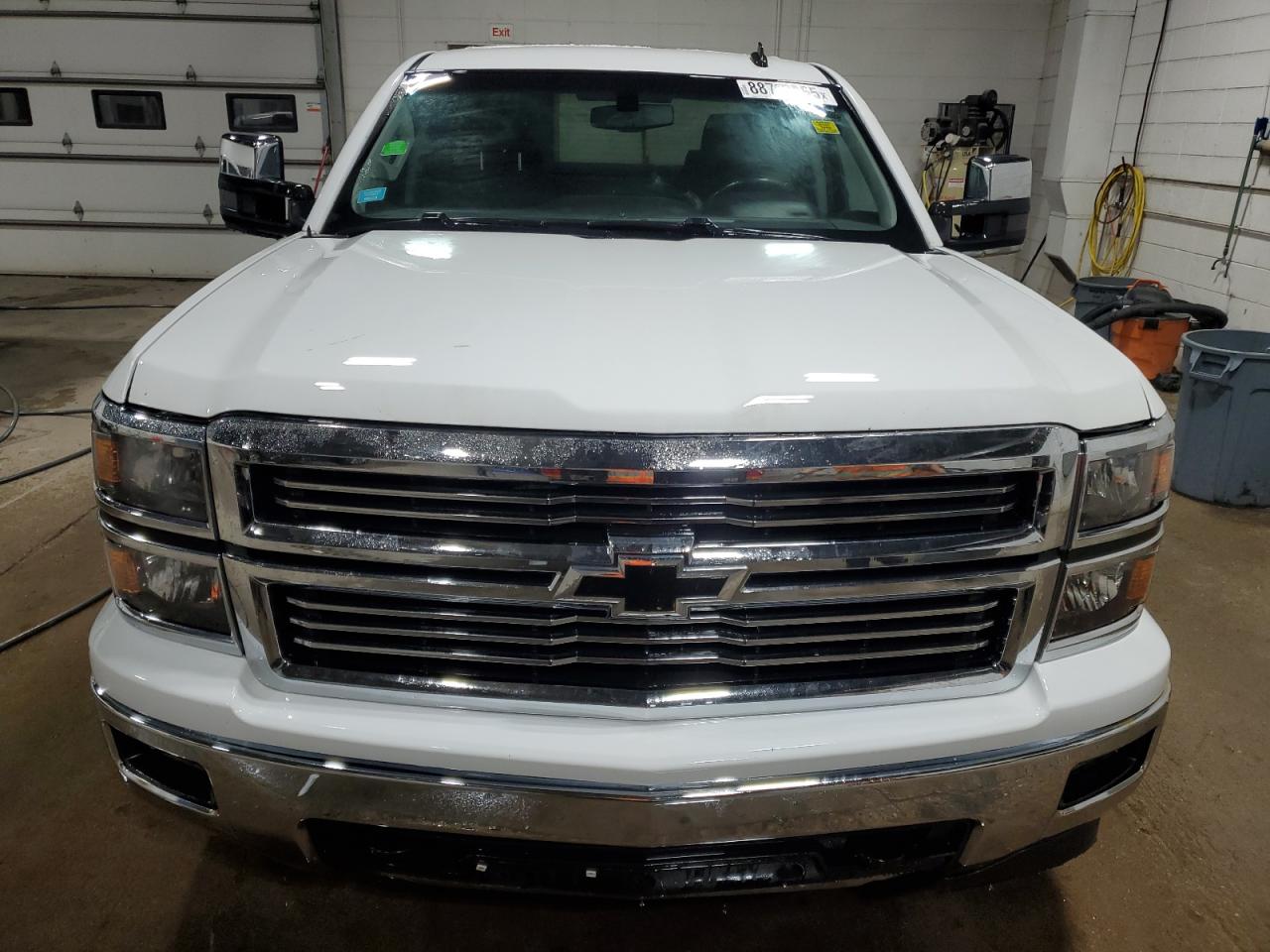 2014 Chevrolet Silverado - Image 5