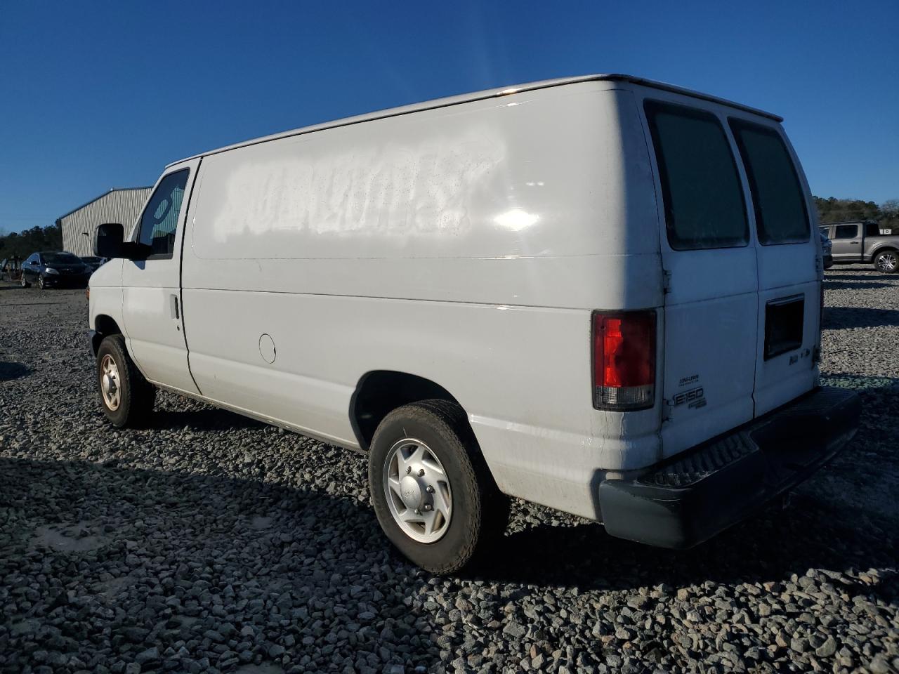2014 Ford Econoline - Image 2