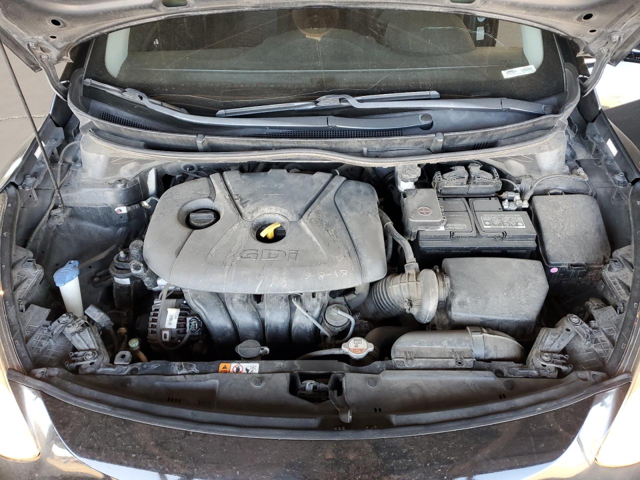 2017 Hyundai Elantra - Image 12