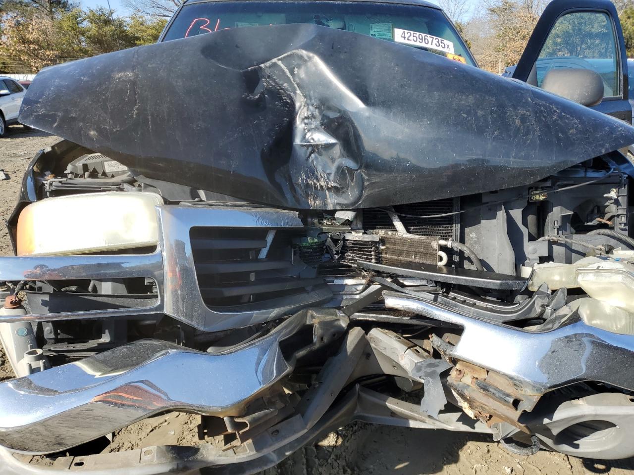 2003 GMC Sierra - Image 12