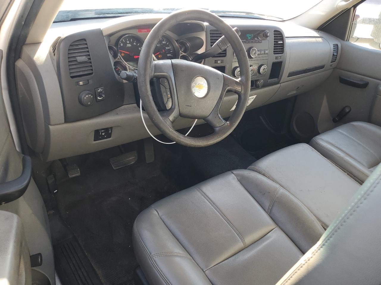 2011 Chevrolet Silverado - Image 8