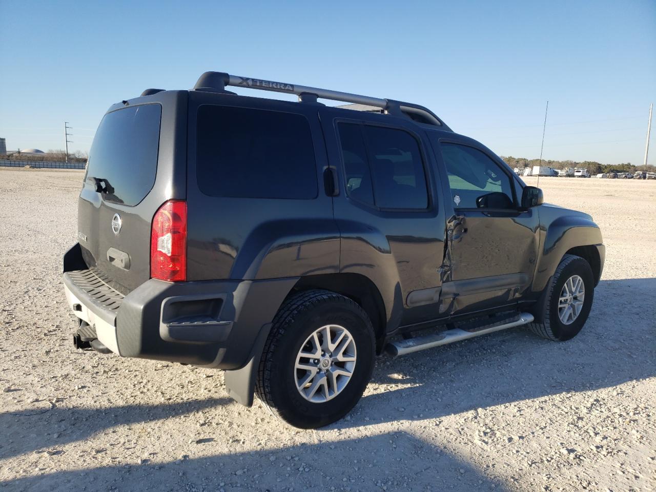 2015 Nissan XTerra - Image 3