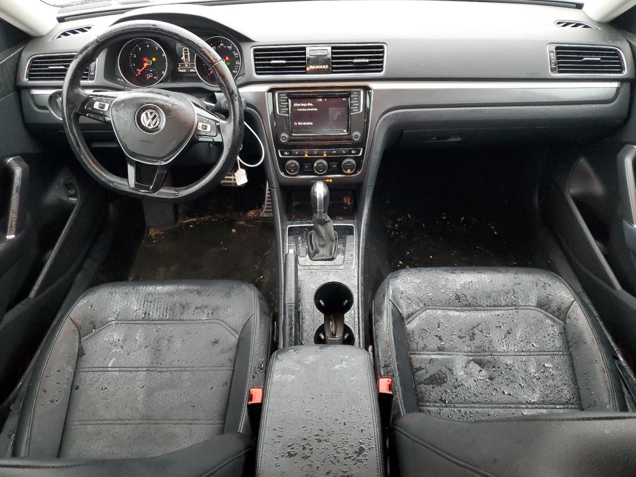 2018 Volkswagen Passat - Image 8