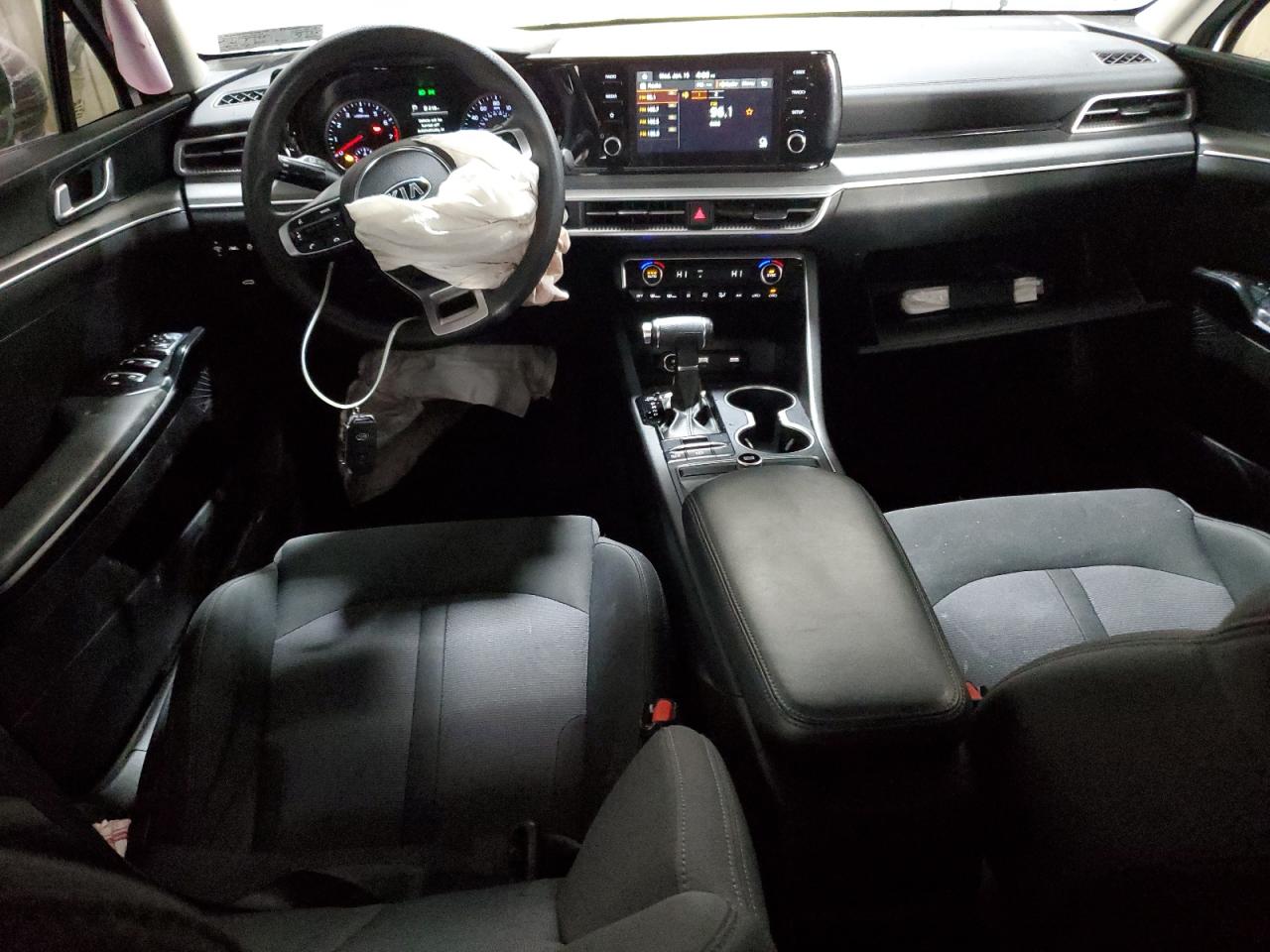 2021 Kia K5 - Image 8