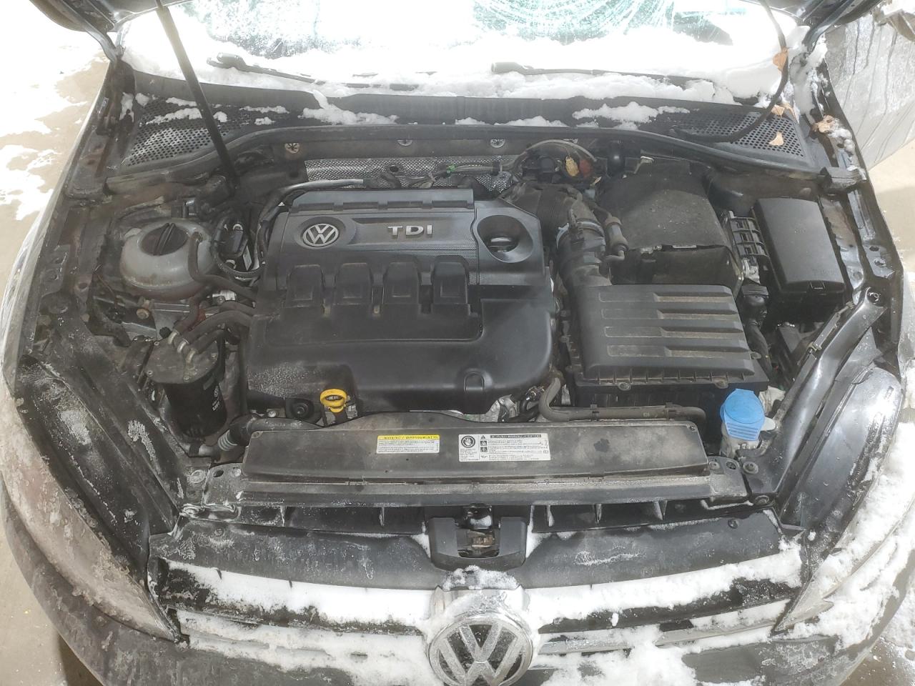 2015 Volkswagen Golf - Image 14