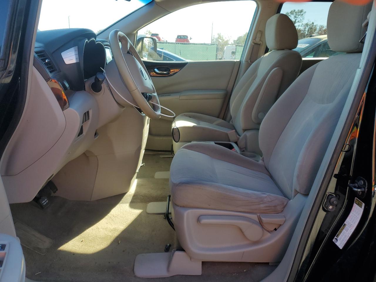 2016 Nissan Quest - Image 7
