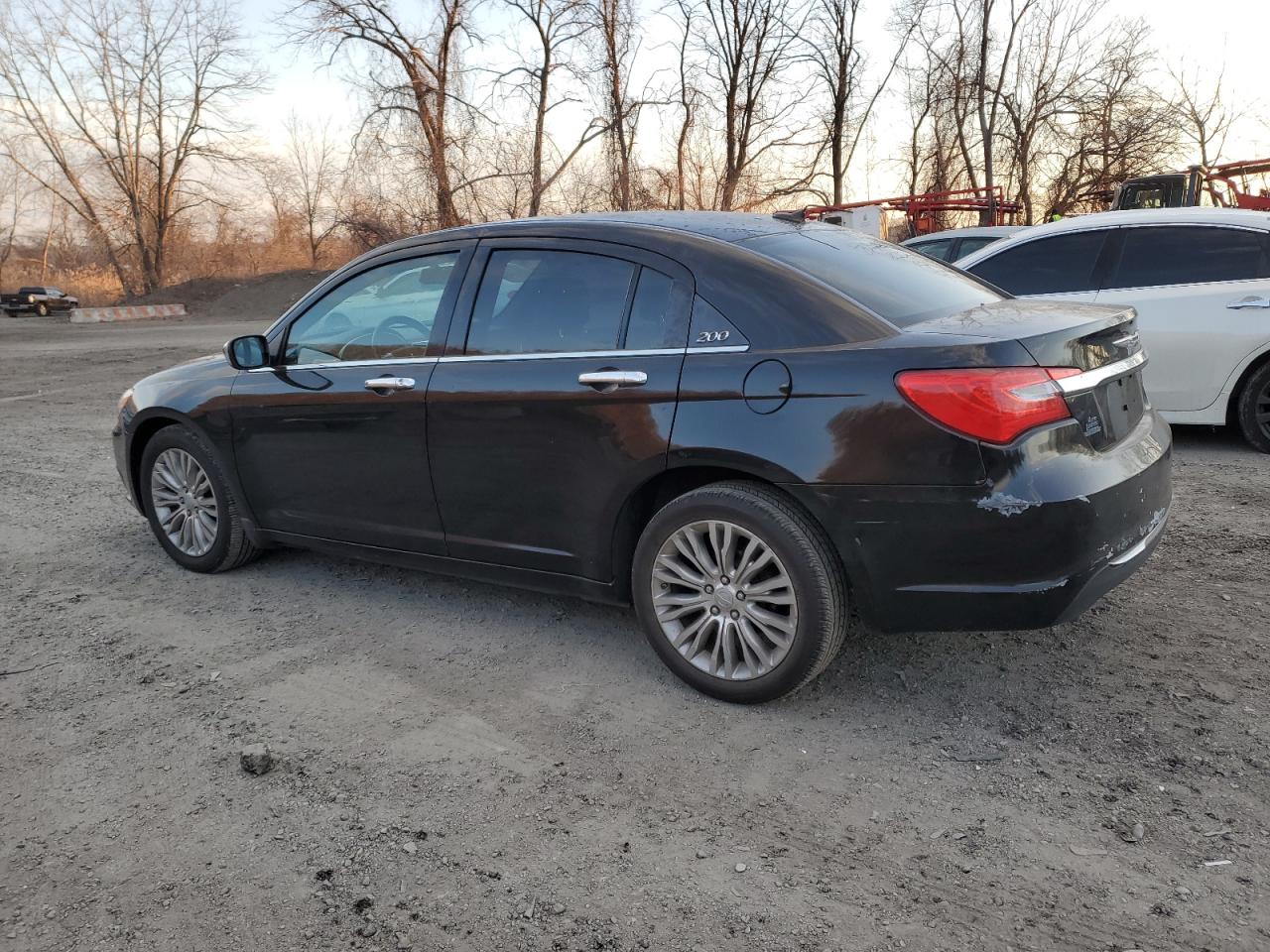 2011 Chrysler 200 - Image 2