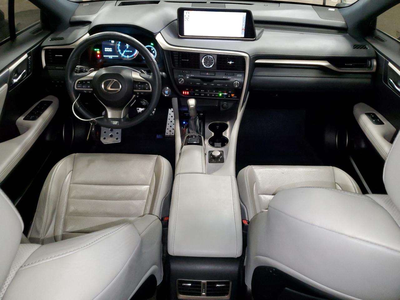 2017 Lexus RX - Image 8