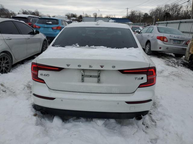  VOLVO S60 2019 White