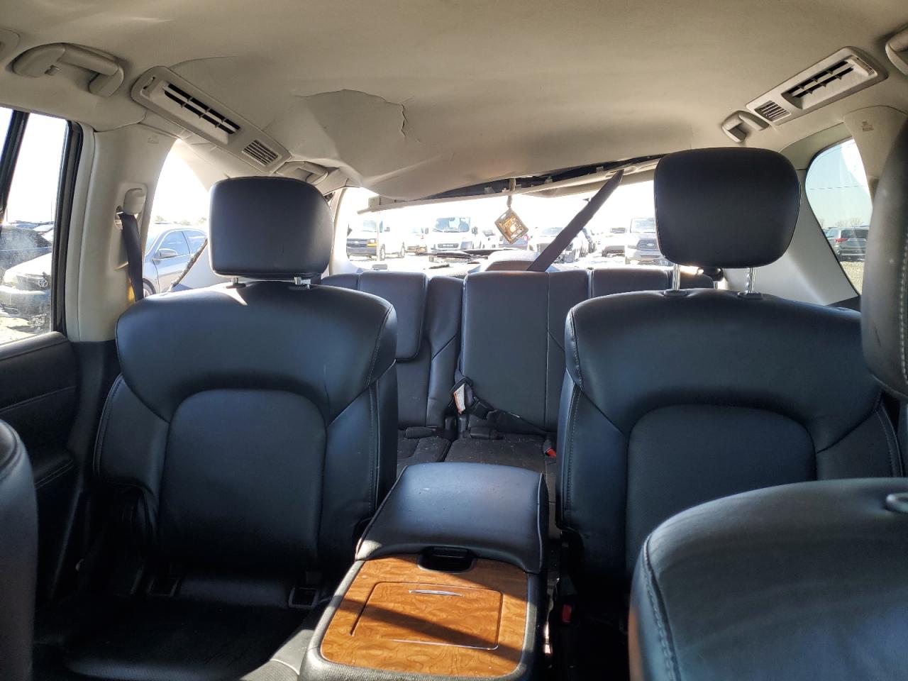 2019 Infiniti QX80 - Image 10