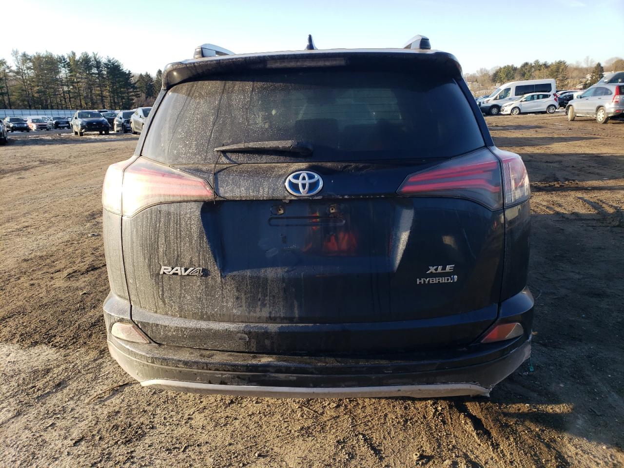 2018 Toyota RAV 4 - Image 6