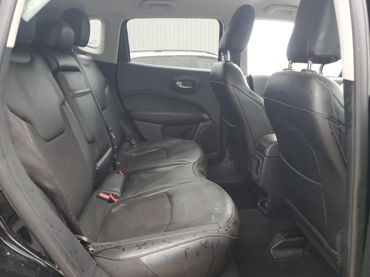 2019 Jeep Compass - Image 11