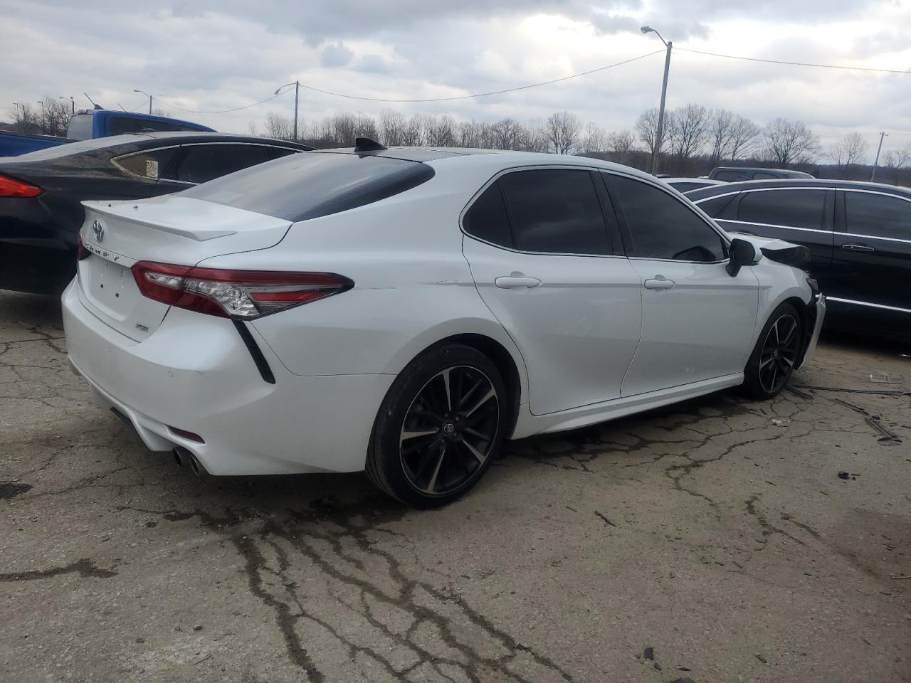 2018 Toyota Camry - Image 3