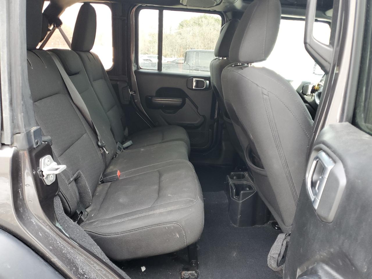 2019 Jeep Wrangler - Image 11