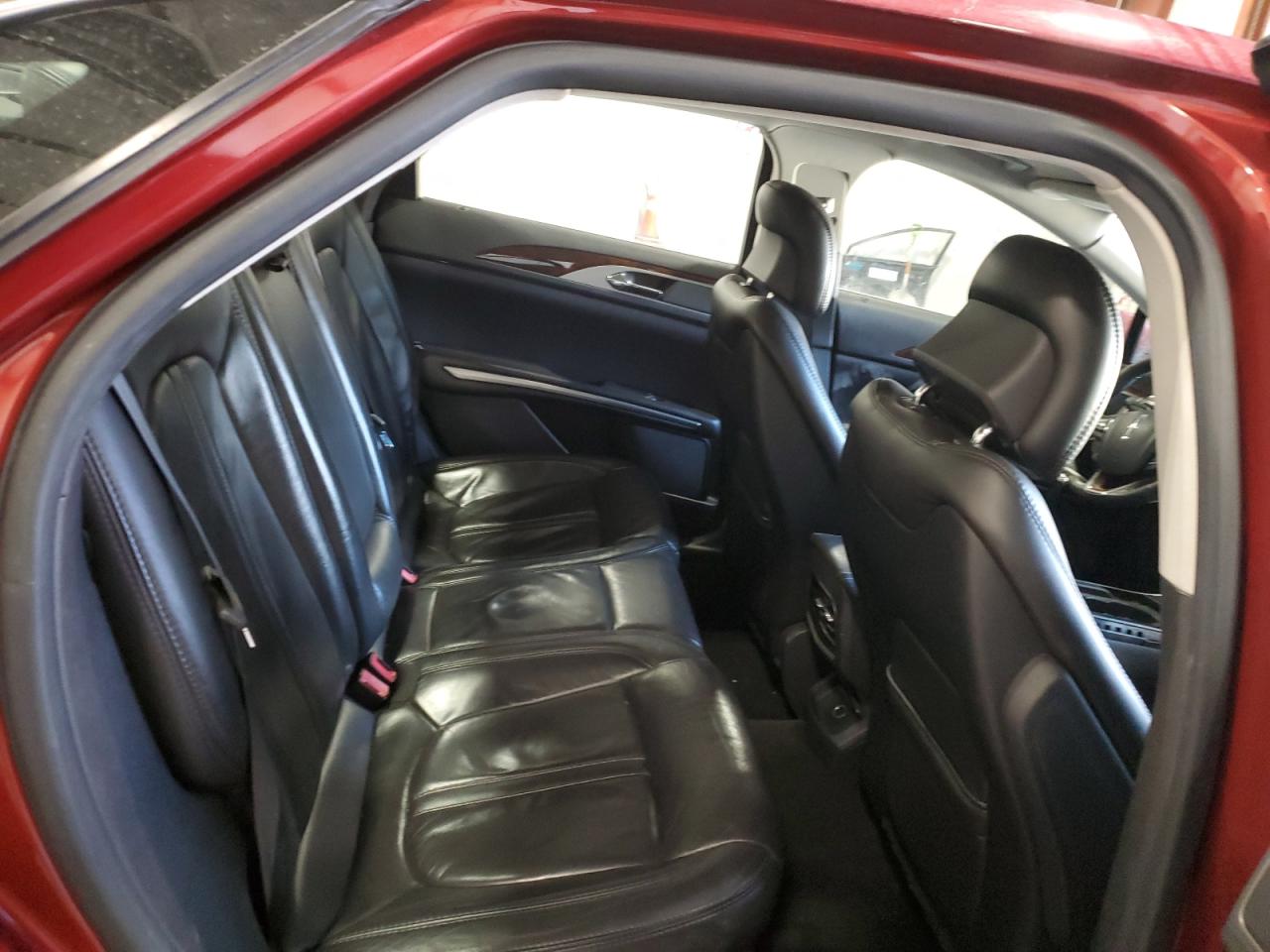 2014 Lincoln MKZ - Image 11